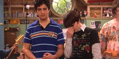 10 Dark Theories That Completely Change Nickelodeon Shows .